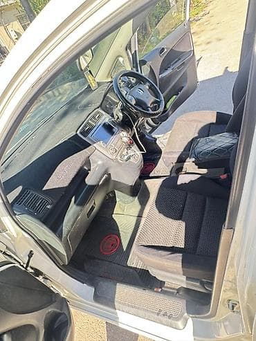 honda elantra: Honda Stream: 2004 г., 2 л, Автомат, Бензин, Универсал — 5