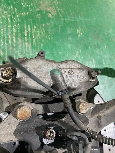 Передний правый суппорт Mercedes-Benz 2008 г., Оригинал