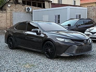 70: Toyota Camry: 2018 г., 2.5 л, Автомат, Гибрид, Седан — 4