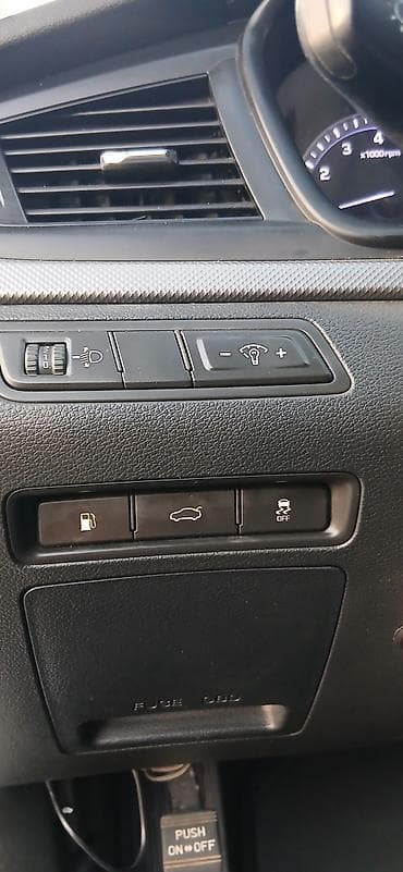 Hyundai Sonata: 2022 г., 2 л, Автомат, Газ, Седан — 10