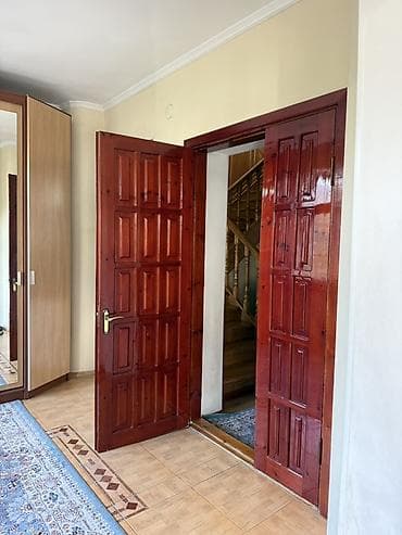 4 bedroom: Сдаётся в аренду просторный двухэтажный дом с подвалом, летней кухней — 9