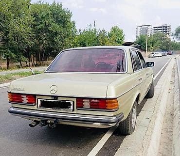 e klass: Mercedes-Benz E-Class: 1982 г., 2 л, Автомат, Бензин, Седан — 4