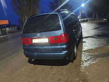 Volkswagen: Volkswagen Sharan: 2002 г., 2 л, Механика, Бензин, Минивэн — 4