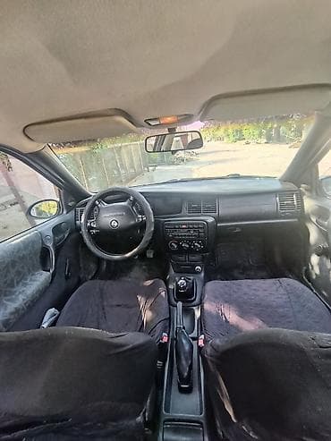 byd bot 384: Opel Vectra: 1997 г., 1.6 л, Механика, Бензин, Седан — 10