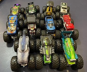hot wils: 250 сом одна машинка Коллекция машинок-монстр-траков Hot Wheels — 1