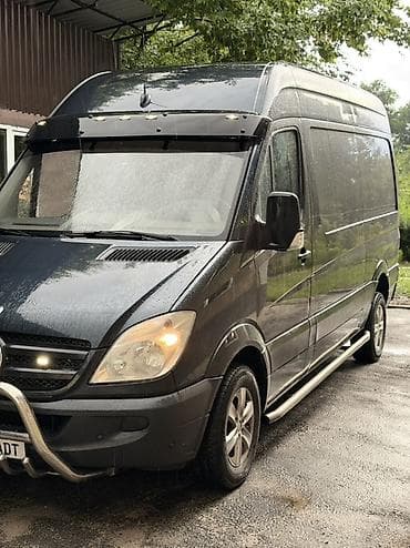 Транспорт: Mercedes-Benz Sprinter (средний база, высокий кузов), темно‑серый. 3 — 3