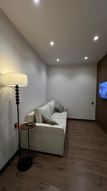 горькая: 2 комнаты, 46 м², Элитка, 6 этаж, Дизайнерский ремонт — 10