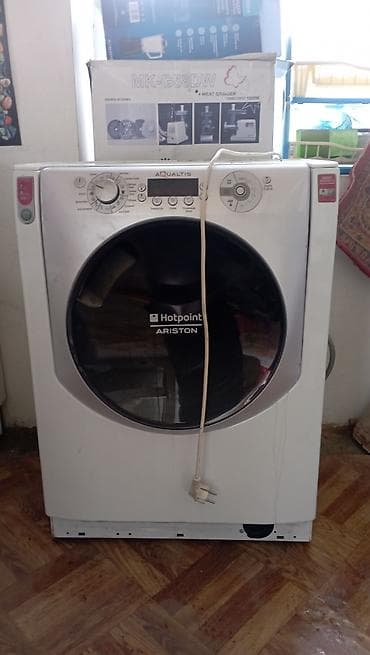 Стиральная машина Hotpoint-Ariston Aqualtis (фронтальная загрузка) -