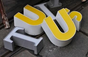 объемные буквы: Объемные буквы и световые вывески под ключ - Изготовление — 8