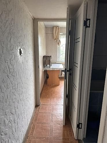 flat rent: 3 комнаты, С мебелью частично — 10