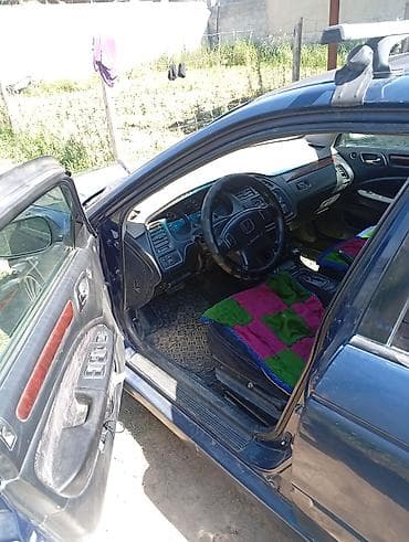 step 2: Honda Accord: 2000 г., 1.8 л, Автомат, Бензин, Седан — 7
