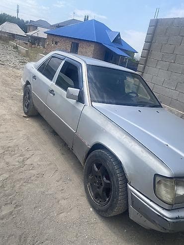 зеркало 211: Mercedes-Benz W124: 1992 г., 2.9 л, Дизель, Седан — 2