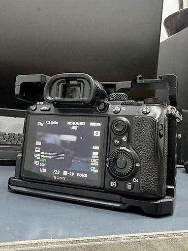 сони а7 4: Срочно Срочно Фотоаппарат Sony α7 III в защитной кейдж‑раме + — 7