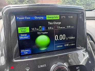 Продажа авто: Chevrolet Volt: 2012 г., Гибрид, Хэтчбэк — 9