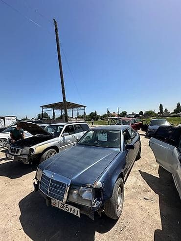 mers bar: Mercedes-Benz W124: 1985 г., 2.3 л, Механика, Бензин, Седан — 2
