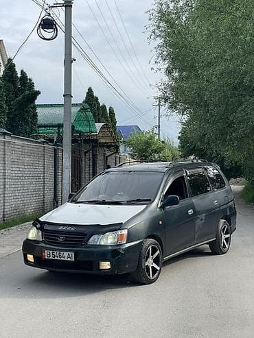 aion gac: Toyota Gaia: 2000 г., 2 л, Автомат, Бензин, Минивэн — 4