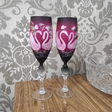 Свадебные фужеры цена .за пару, ваза хрустальная диаметром 22см at lalafo.kg Свадебные фужеры цена .за пару, ваза хрустальная диаметром 22см