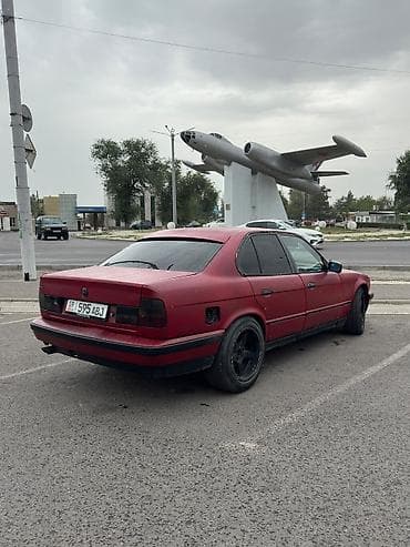 ош е34: BMW 5 series: 1992 г., Кол менен иштөөчү, Бензин, Седан — 1