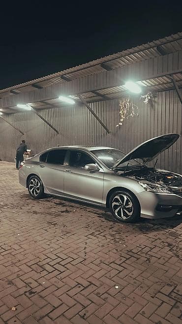 Honda Accord: 2016 г., 2.4 л, Автомат, Бензин, Седан
