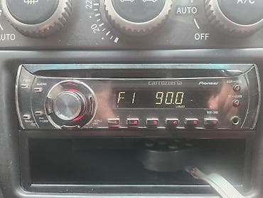 музыкальный апаратура: Магнитолу оригинал любой буфер любой колонка состояние 👍 — 1