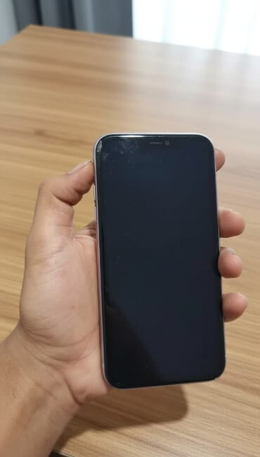 фейдер: IPhone 11, 128 ГБ — 1