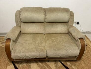 диваны для кафе и ресторанов: Диван, (пуфик) в очень хорошем состоянии!!! подойдет для офисов — 2