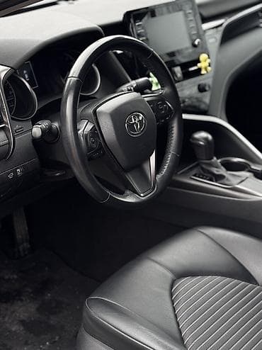 Транспорт: Toyota Camry: 2020 г., 2.5 л, Автомат, Бензин, Седан — 6