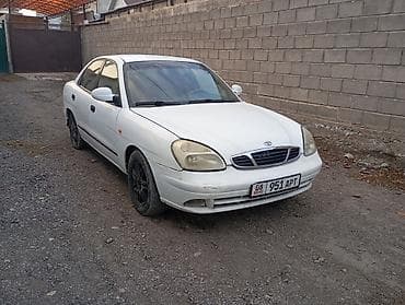 Daewoo Nubira: 2001 г., 1.5 л, Кол менен иштөөчү, Бензин, Седан