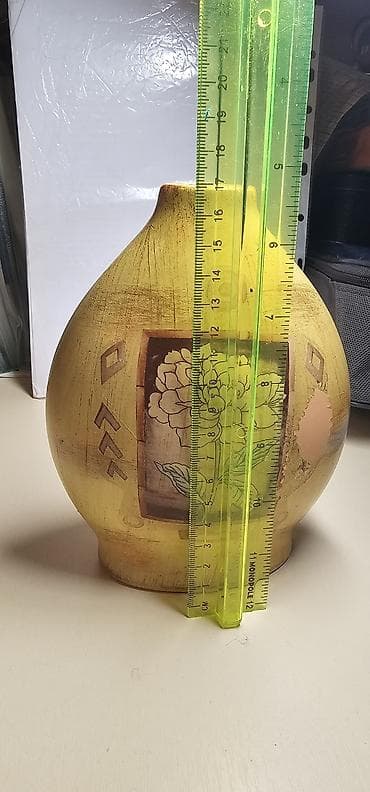 Коробки: Керамическая декоративная ваза в этно-стиле.б/у - Форма: приземистая — 3