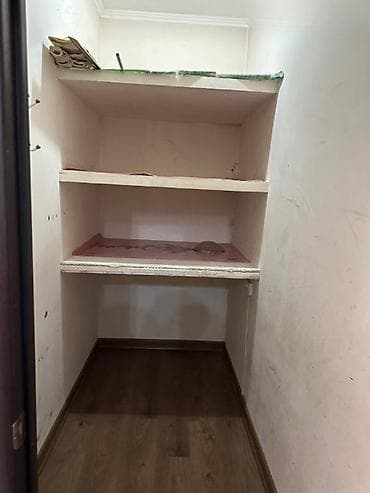 76: 2 комнаты, 42 м², 8 мкр Индивидуалка, 6 этаж, Старый ремонт — 5