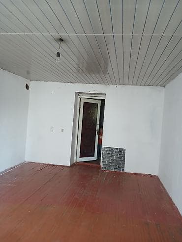 бир комната: 20 м2 болгон общежитие сатылат.Суу ажаткана сыртта.Ош шаары Хбк — 2
