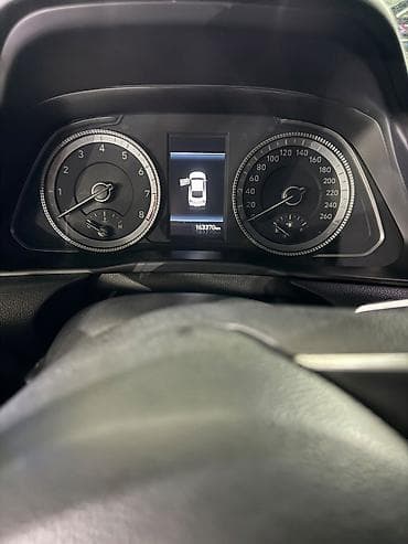 byd e2 2023: Hyundai Sonata: 2022 г., 2 л, Автомат, Газ, Седан — 1