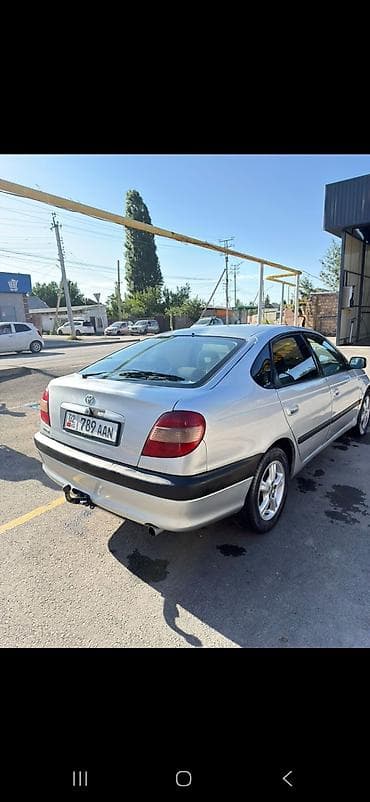 man tg: Toyota Avensis: 2001 г., Механика, Седан — 3
