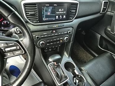tur: Kia Sportage: 2021 г., Кроссовер — 10