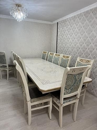 small table: Стол и стул для зала, Б/у, Самовывоз, цвет - Бежевый — 1