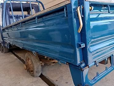 e39 m5: Hyundai — 4