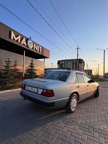 выхлоп мерс 124: Mercedes-Benz W124: 1993 г., 2.2 л, Автомат, Бензин, Седан — 9