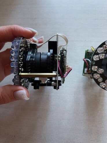 6 d: Запчасти для видеокамеры В рабочем идеальном состоянии. Каждая — 2