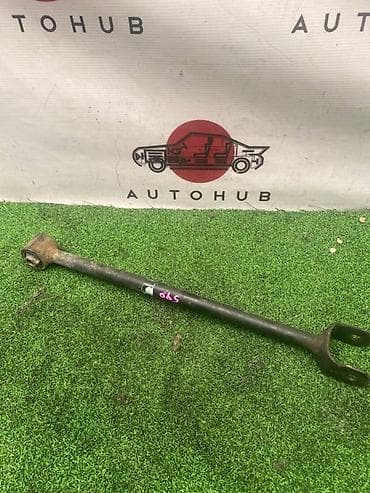 на инспайр: Задний правый рычаг Honda — 1