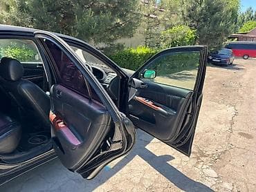 Toyota Camry: 2004 г., Бензин, Седан — 4