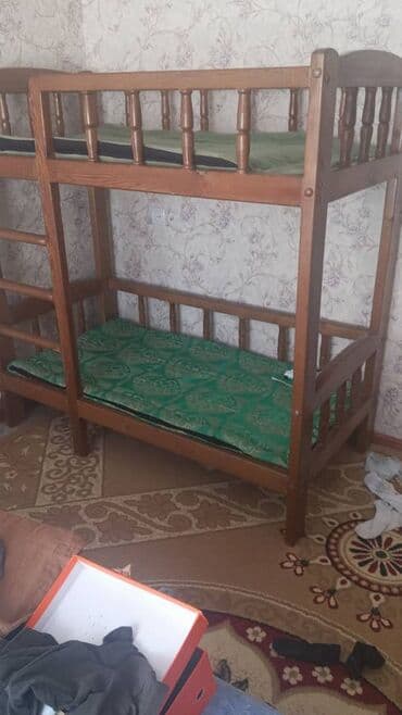 2 этажный кравать: Двухъярусная деревянная кровать - Материал: массив дерева — 1