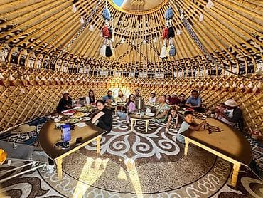 комната манас: Гостиница на Иссык-Куле, Бактуу-Долоноту, 10+ мест, Посуточно — 10