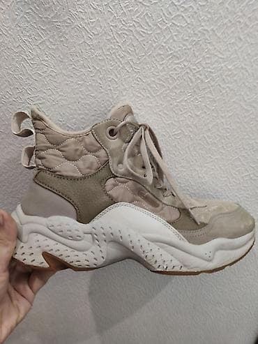 pull and beer: Бежевые утеплённые полусапоги-угги - Цвет: светло-бежевый/молочный - — 2