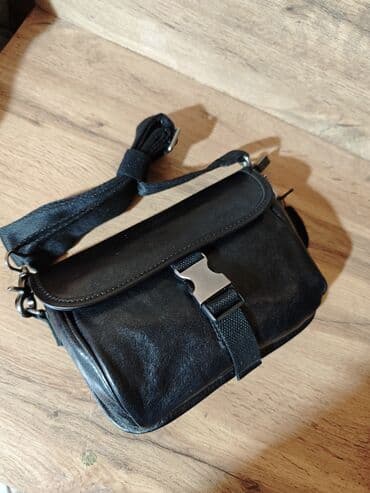 Барсетка, Материал: Натуральная кожа, Новый at lalafo.kg Барсетка, Материал: Натуральная кожа, Новый