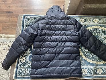 Личные вещи: Утеплённая мужская куртка-пуховик с капюшоном, тёмно‑синяя/чёрная — 2