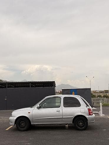 honda e: Nissan Micra: 2002 г., 1 л, Механика, Бензин, Хэтчбэк — 8