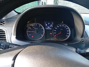 reno duster: Hyundai Solaris: 2012 г., 1.6 л, Автомат, Бензин, Седан — 5