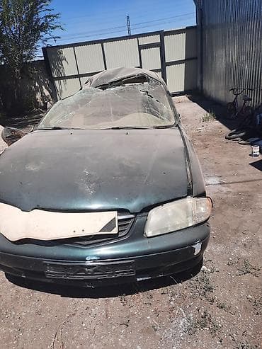 Mazda 626: 1999 г., Автомат, Седан