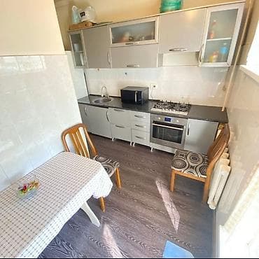 квартиры улан: 3 комнаты, 80 м², 106 серия, 4 этаж, Требуется ремонт — 5