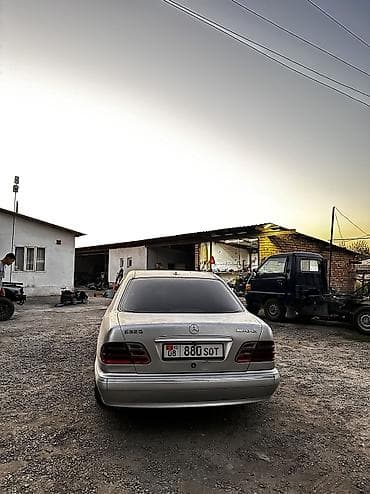 Mercedes-Benz E-Class: 2001 г., 3.2 л, Автомат, Дизель, Седан — 7